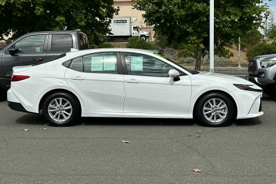 2025 Toyota Camry LE 4D Sedan