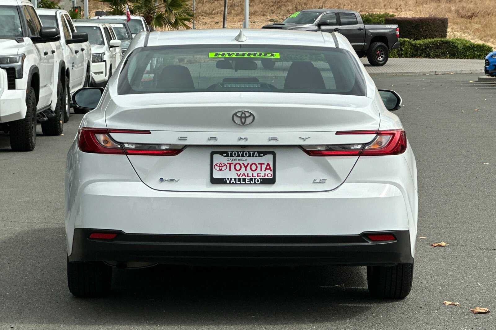 2025 Toyota Camry LE 4D Sedan