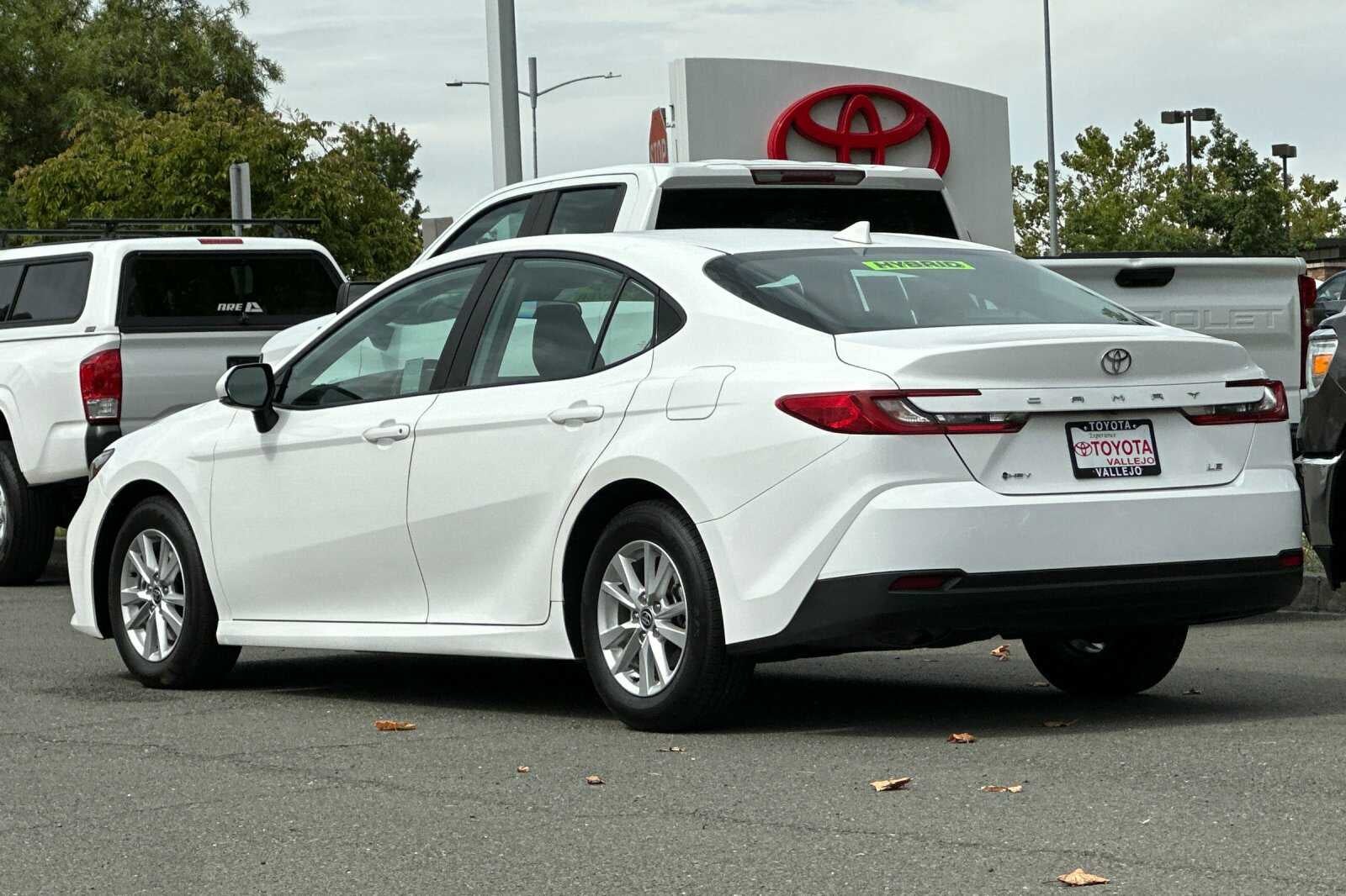 2025 Toyota Camry LE 4D Sedan