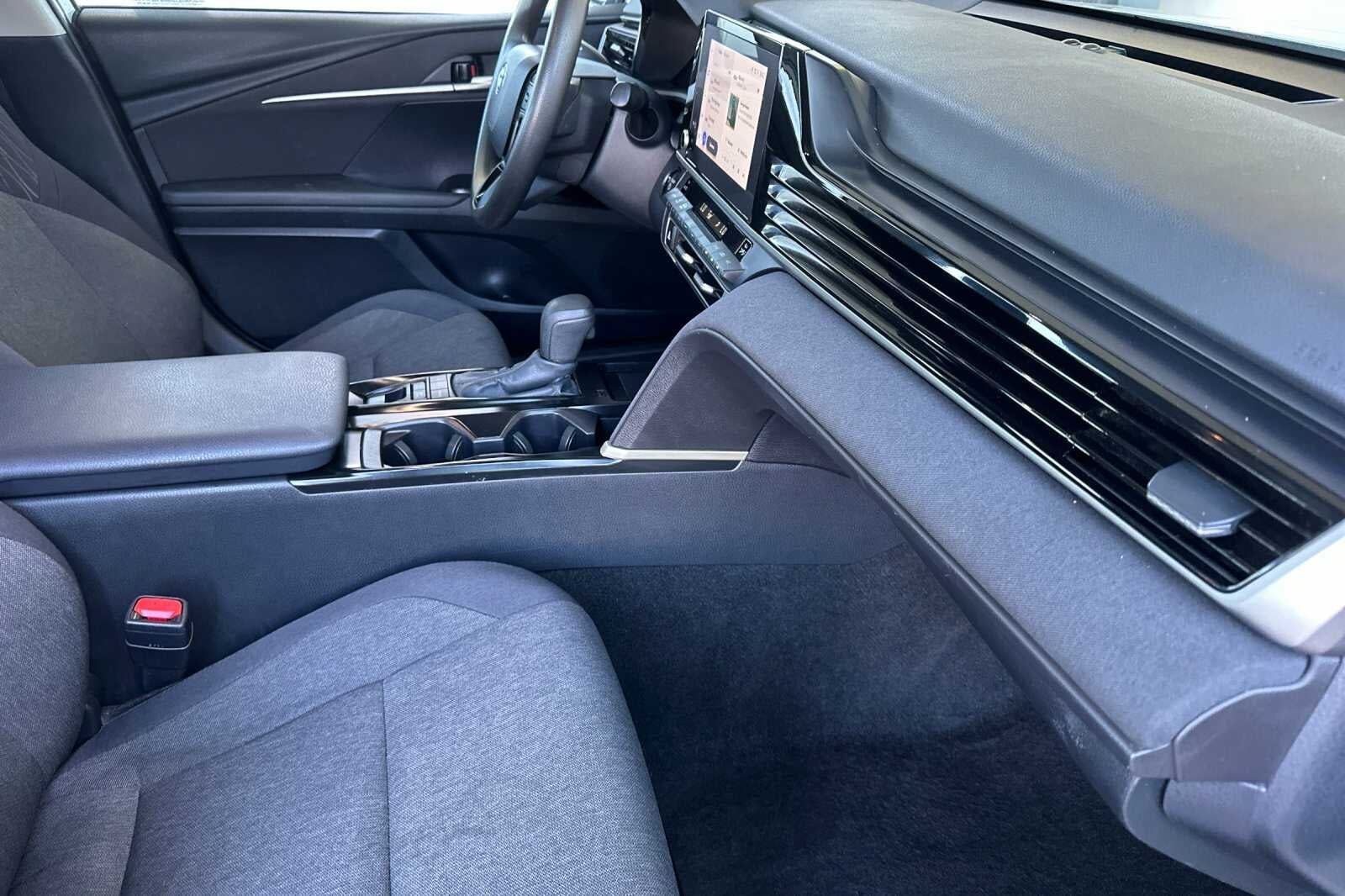 2025 Toyota Camry LE 4D Sedan