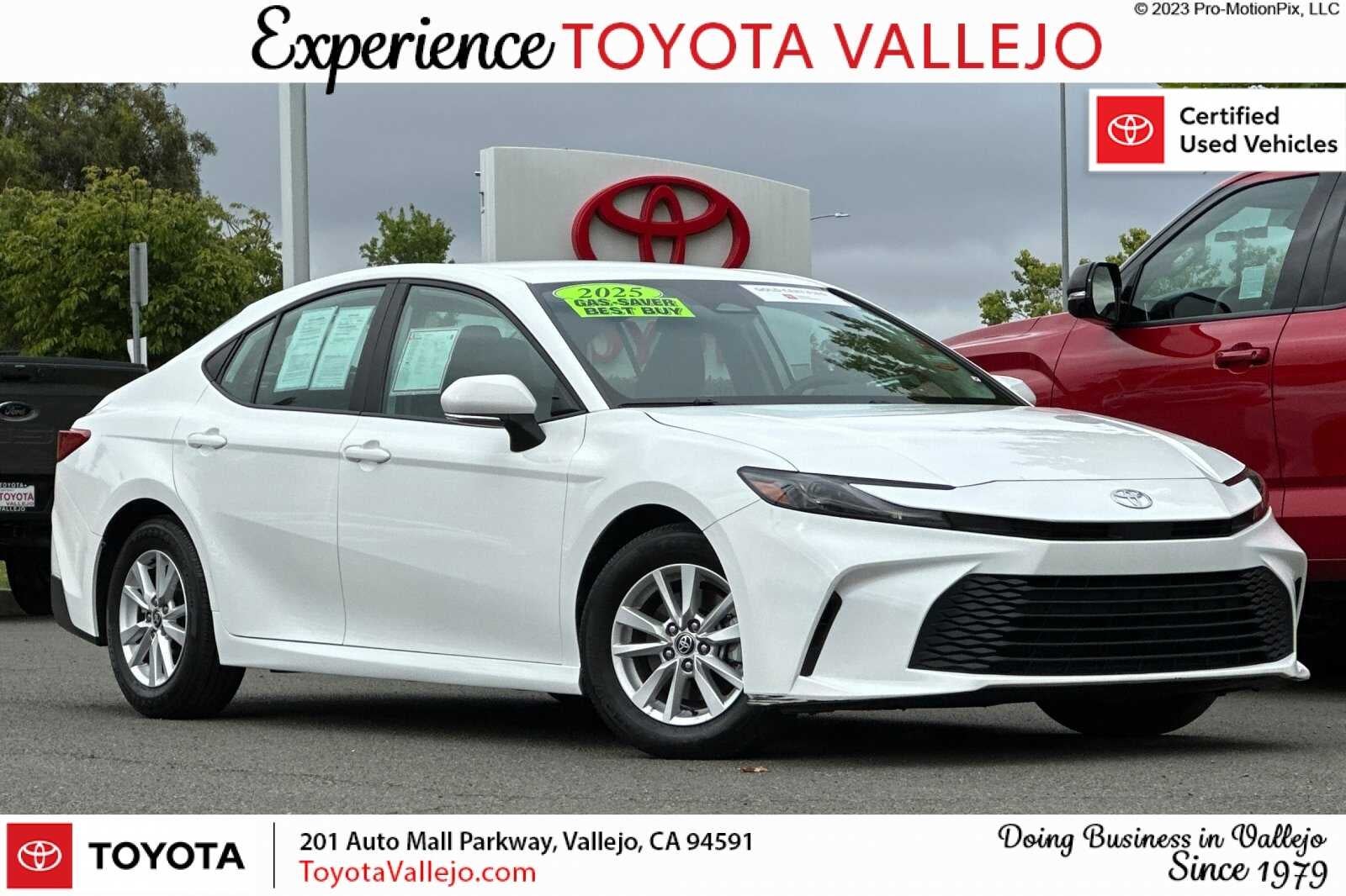 2025 Toyota Camry's photo