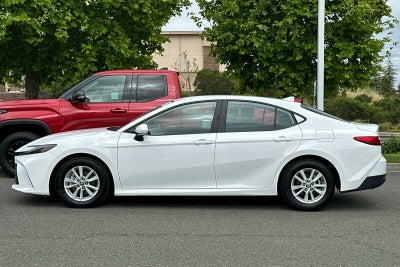 2025 Toyota Camry LE 4D Sedan