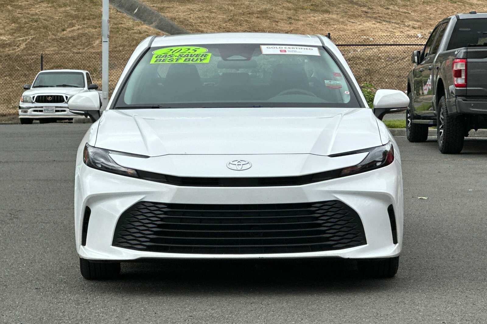 2025 Toyota Camry LE 4D Sedan