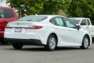 2025 Toyota Camry LE 4D Sedan
