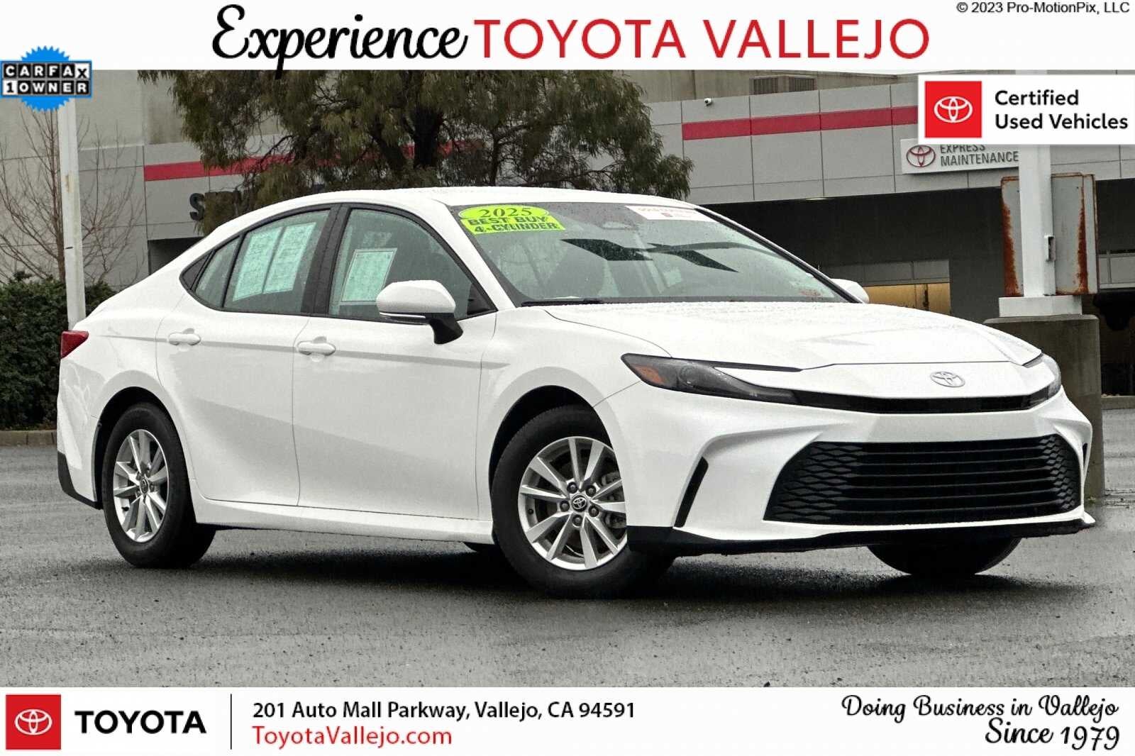 2025 Toyota Camry LE 4D Sedan