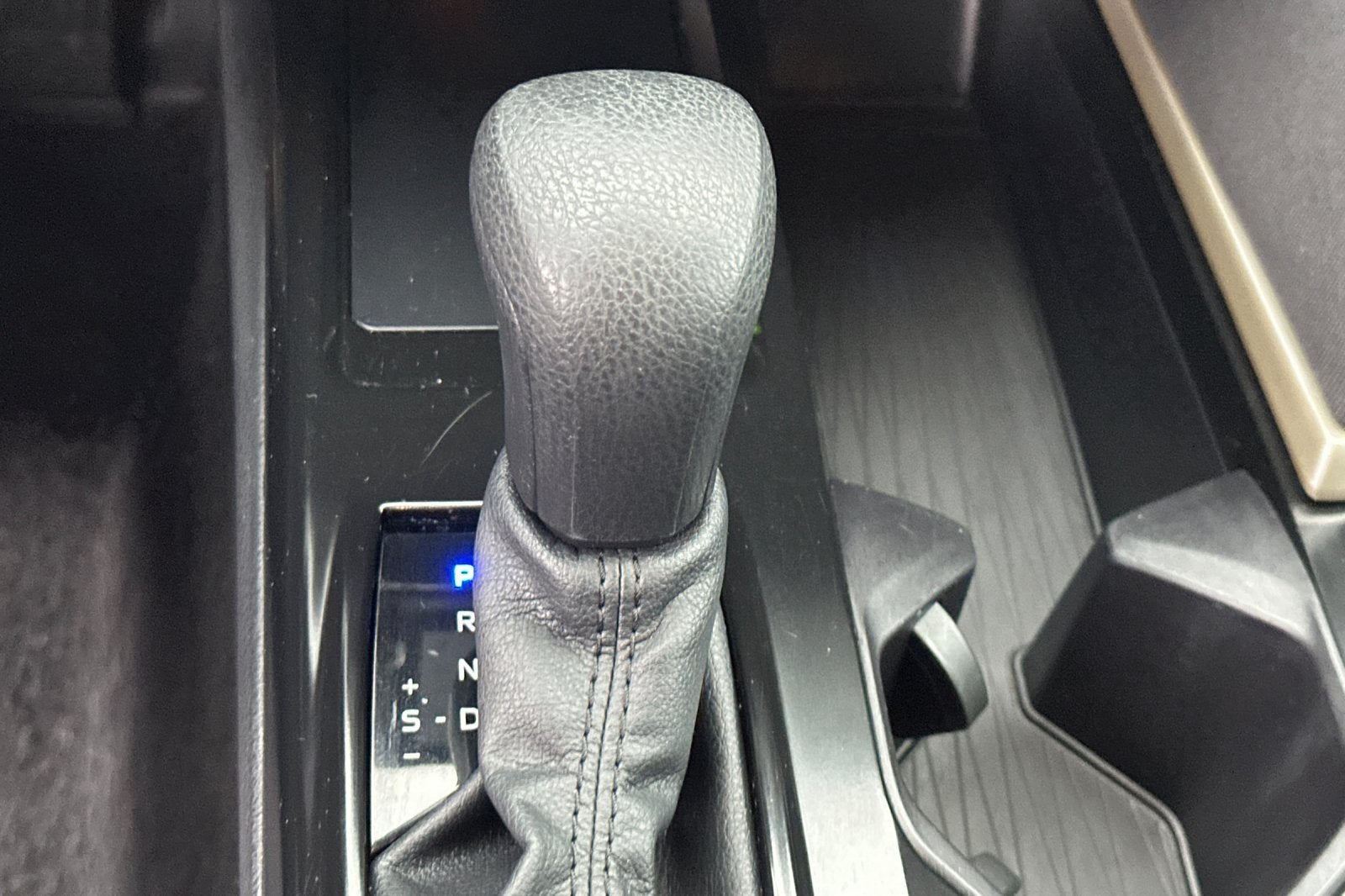 2025 Toyota Camry LE 4D Sedan