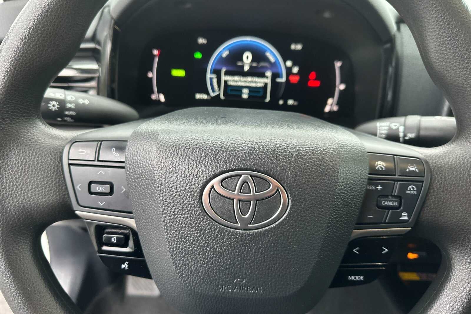 2025 Toyota Camry LE 4D Sedan