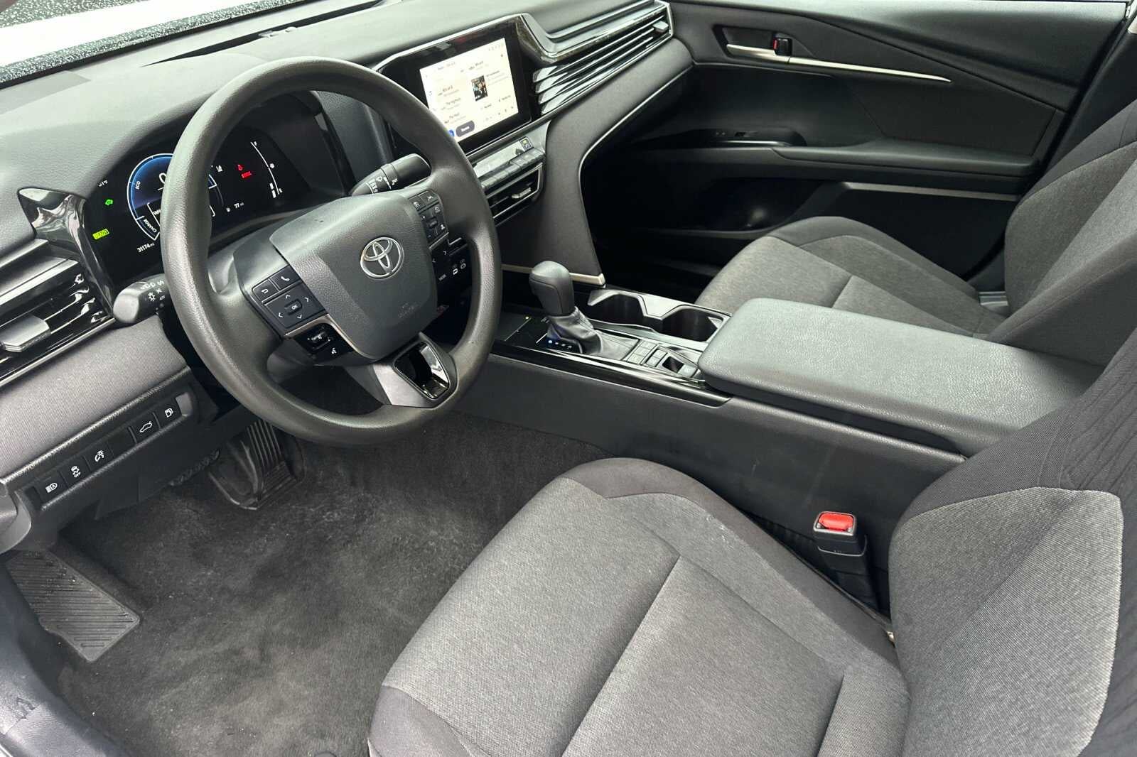 2025 Toyota Camry LE 4D Sedan