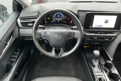 2025 Toyota Camry LE 4D Sedan