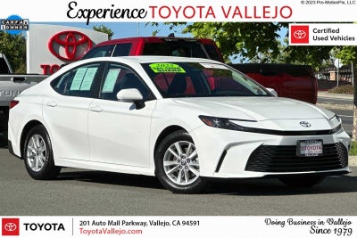 2025 Toyota Camry LE 4D Sedan
