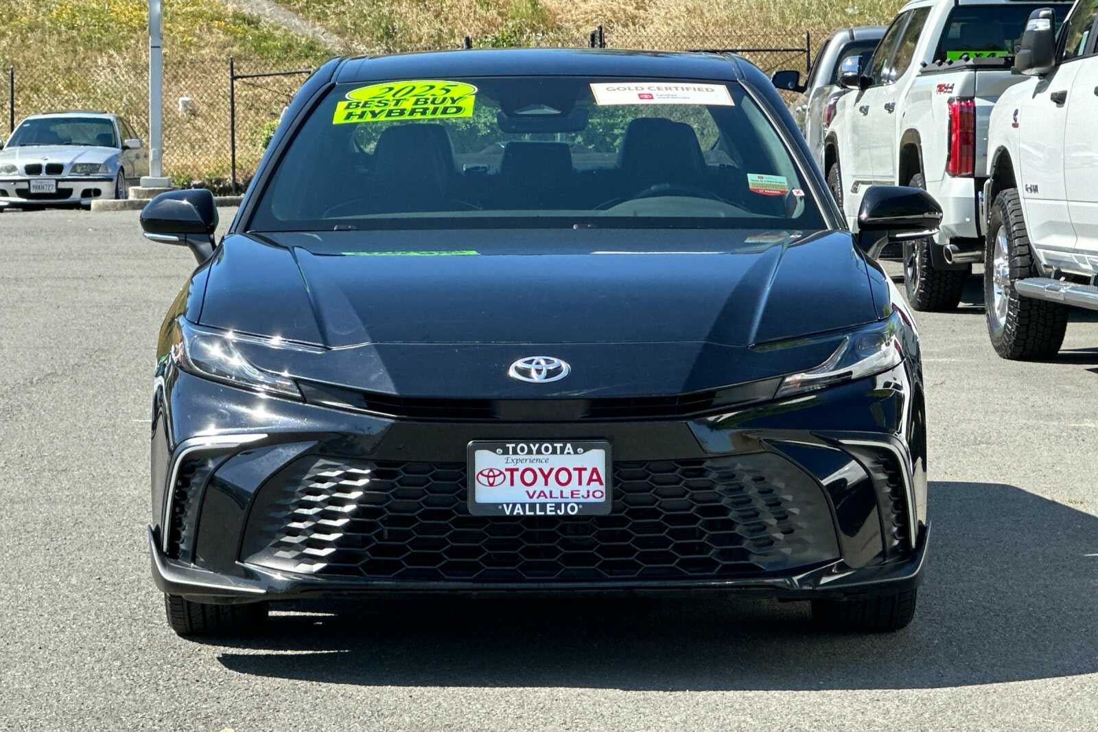 2025 Toyota Camry SE 4D Sedan