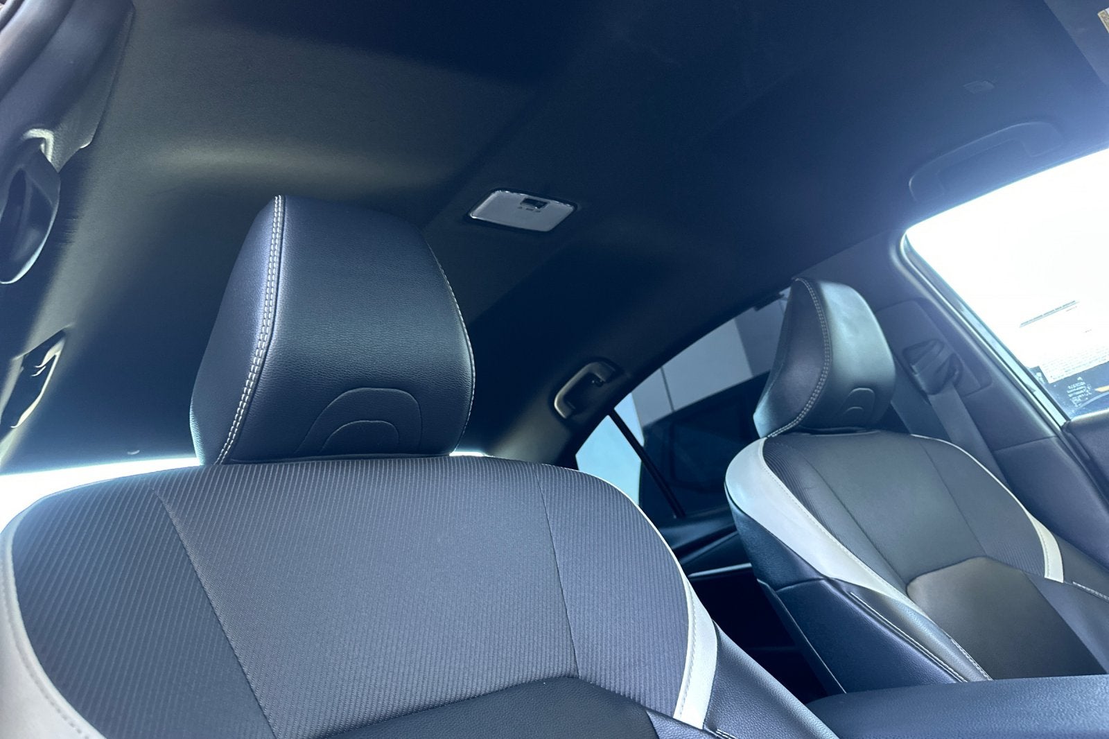 2025 Toyota Camry SE 4D Sedan