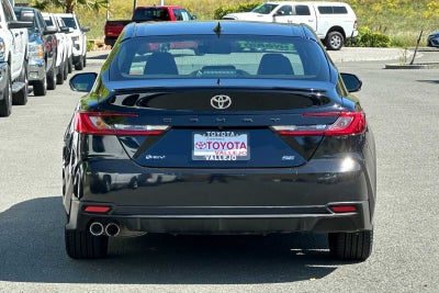 2025 Toyota Camry SE 4D Sedan