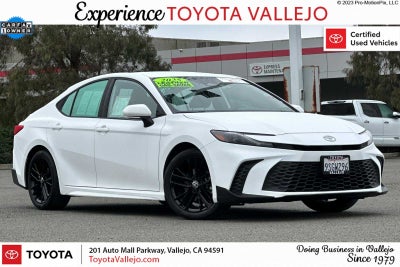 2025 Toyota Camry SE 4D Sedan