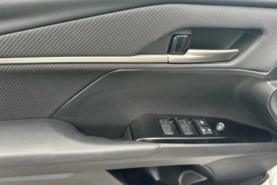 2025 Toyota Camry SE 4D Sedan