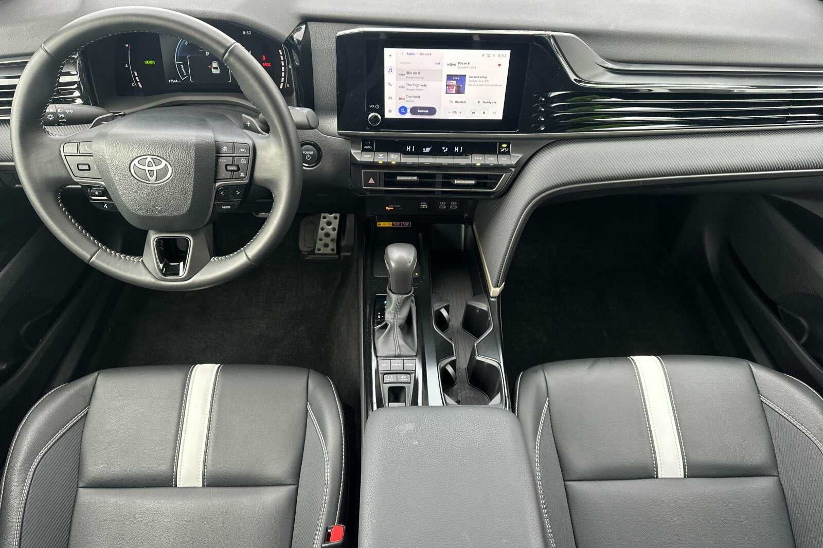 2025 Toyota Camry SE 4D Sedan