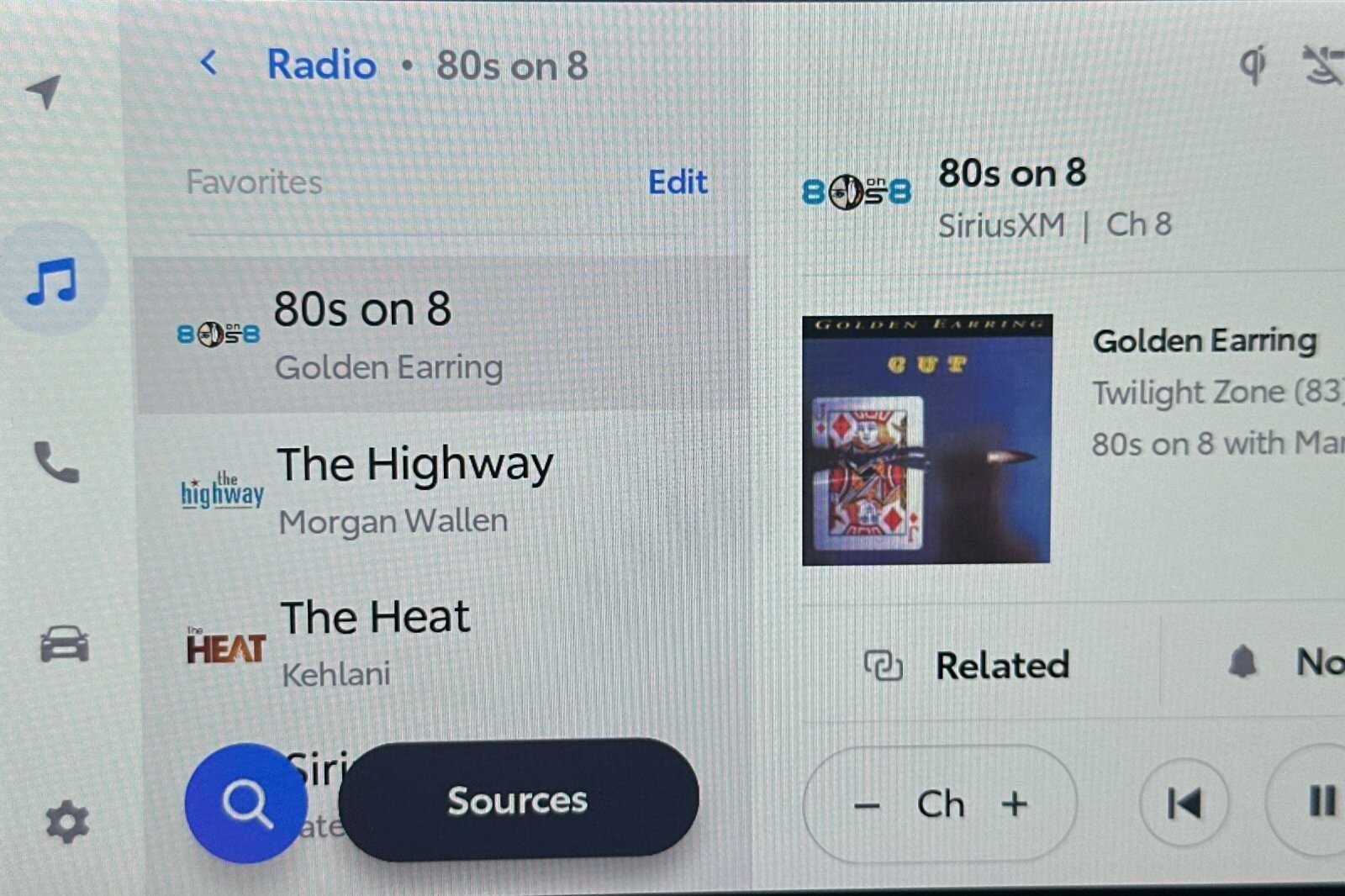 2025 Toyota Camry SE 4D Sedan