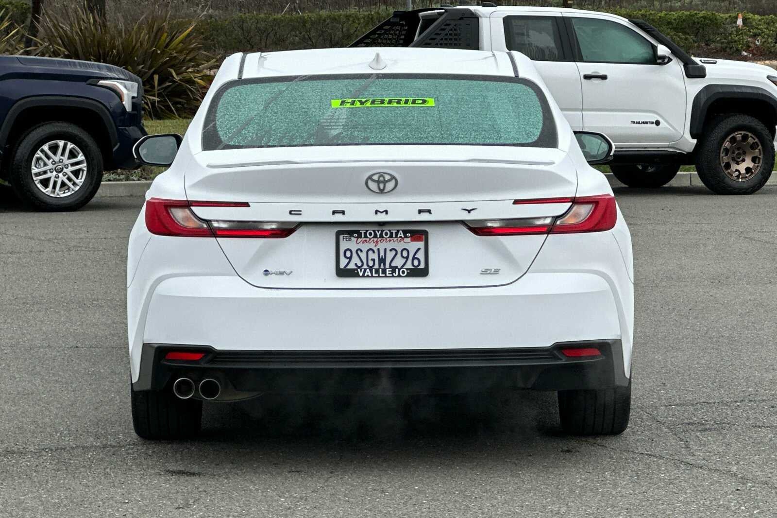 2025 Toyota Camry SE 4D Sedan