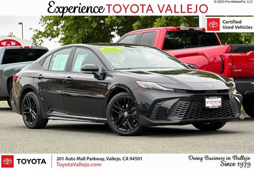 2025 Toyota Camry SE 4D Sedan
