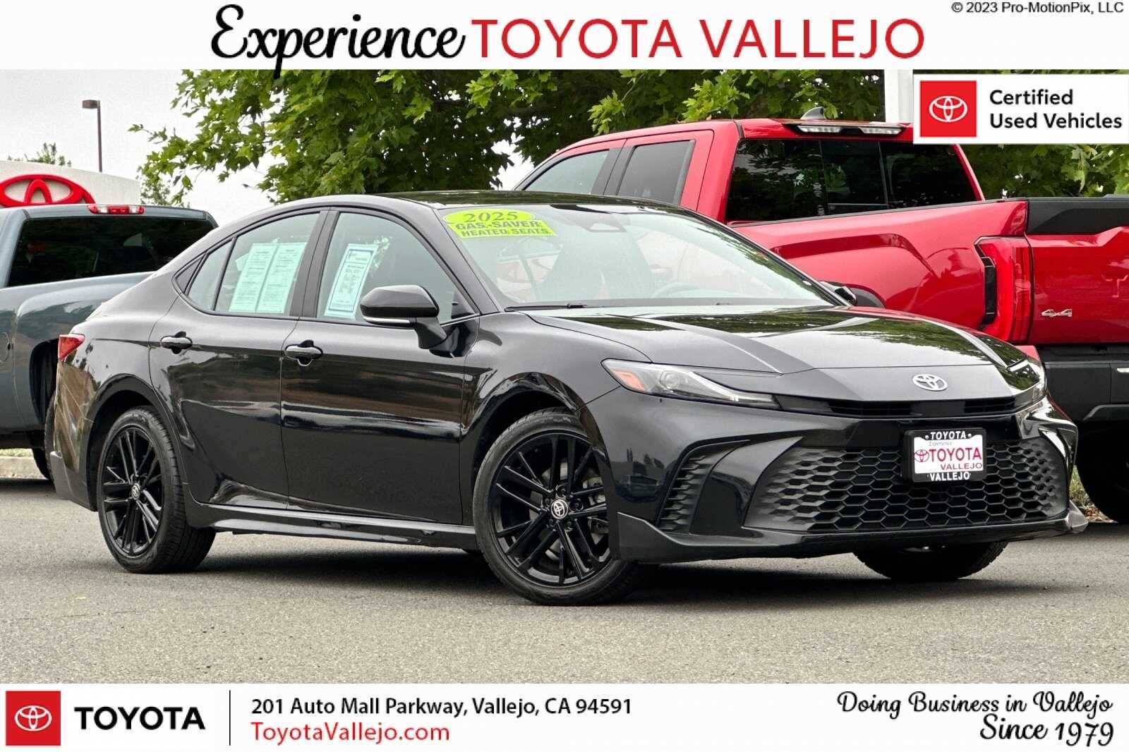 2025 Toyota Camry SE 4D Sedan