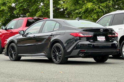 2025 Toyota Camry SE 4D Sedan