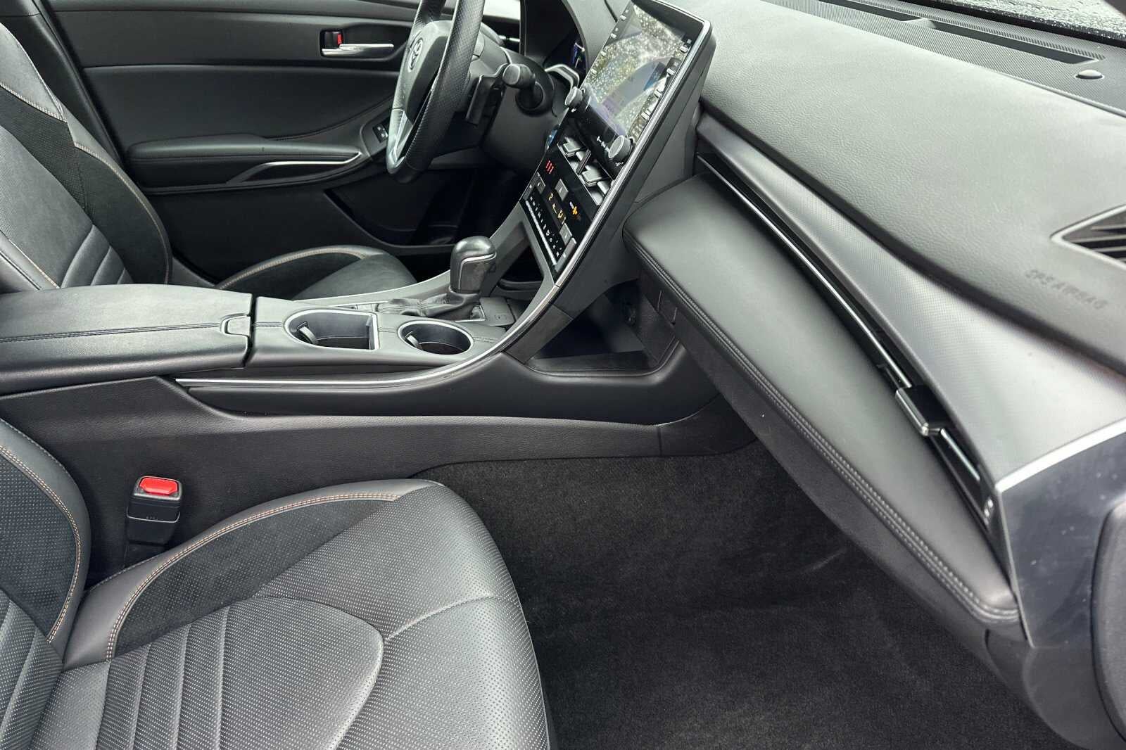 2022 Toyota Avalon Hybrid XSE Nightshade