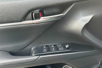 2020 Toyota Camry Hybrid XLE