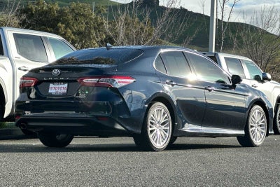 2020 Toyota Camry Hybrid XLE