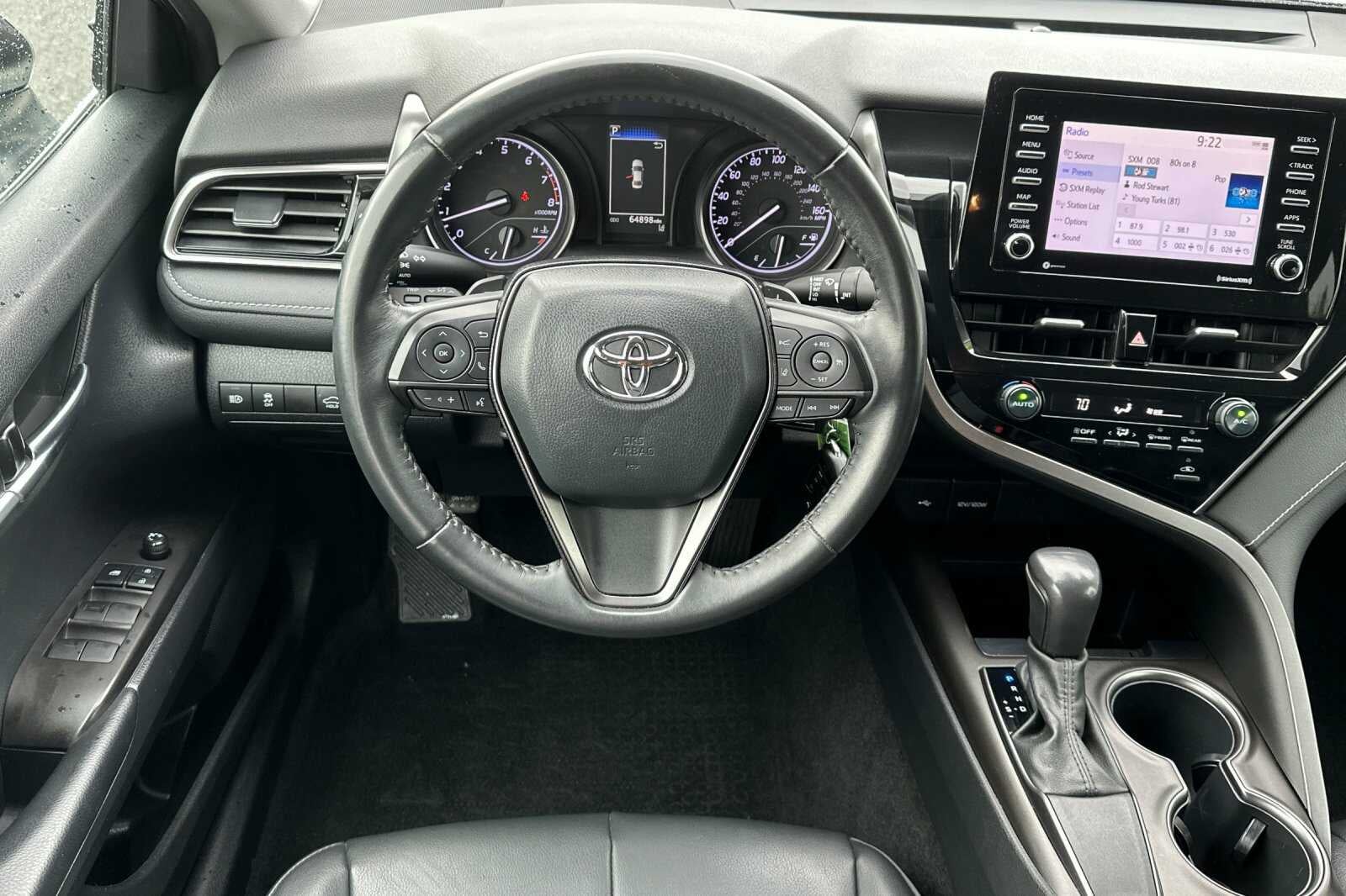 2021 Toyota Camry SE 4D Sedan