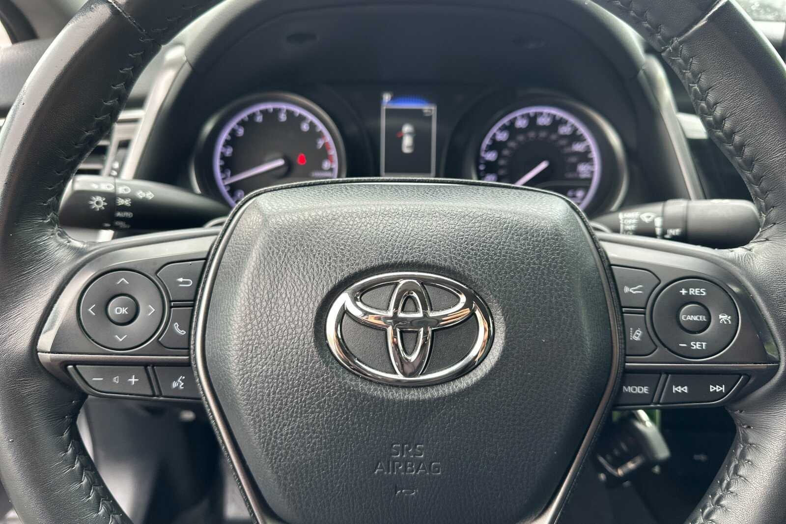 2021 Toyota Camry SE 4D Sedan