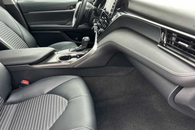 2021 Toyota Camry SE 4D Sedan