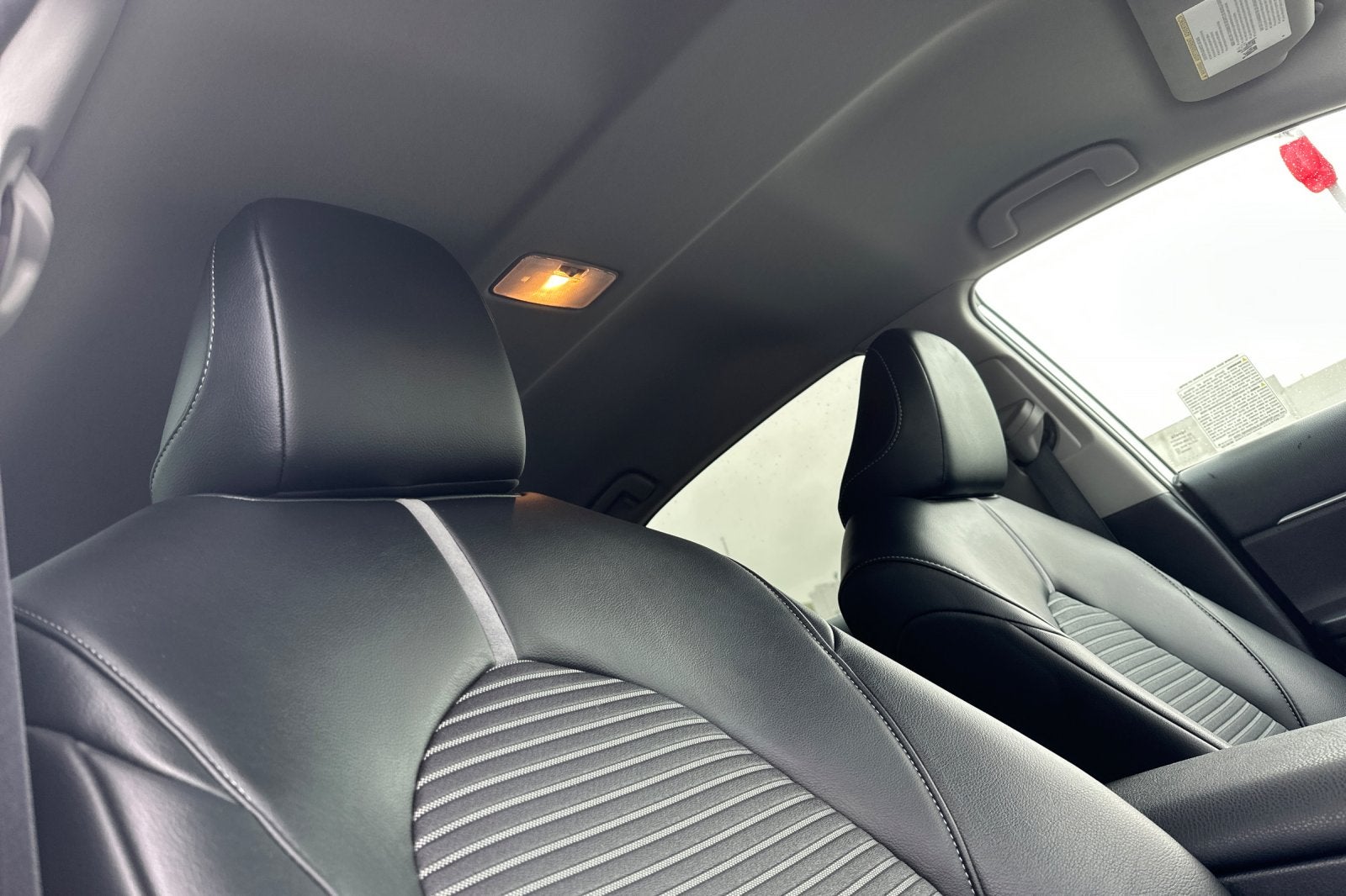 2021 Toyota Camry SE 4D Sedan