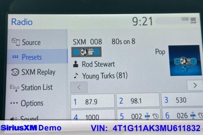 2021 Toyota Camry SE 4D Sedan
