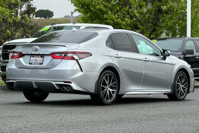 2021 Toyota Camry SE 4D Sedan