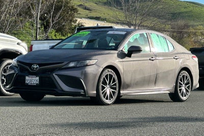 2022 Toyota Camry SE 4D Sedan