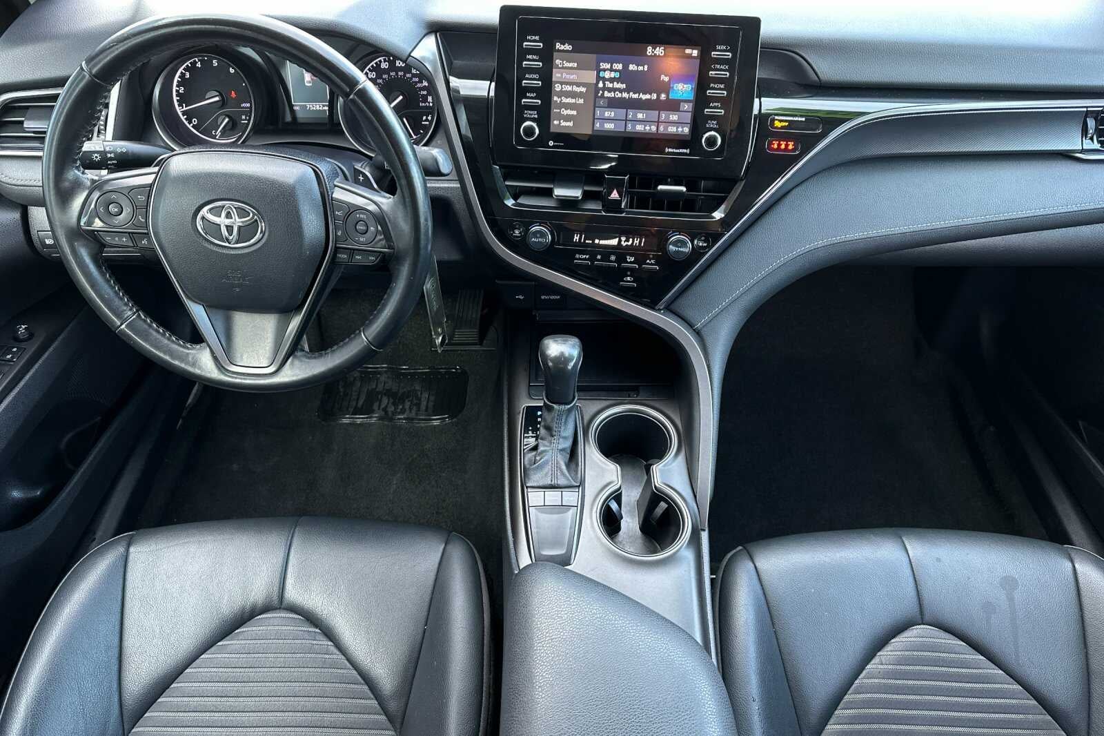 2022 Toyota Camry SE 4D Sedan