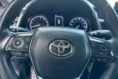 2022 Toyota Camry SE 4D Sedan