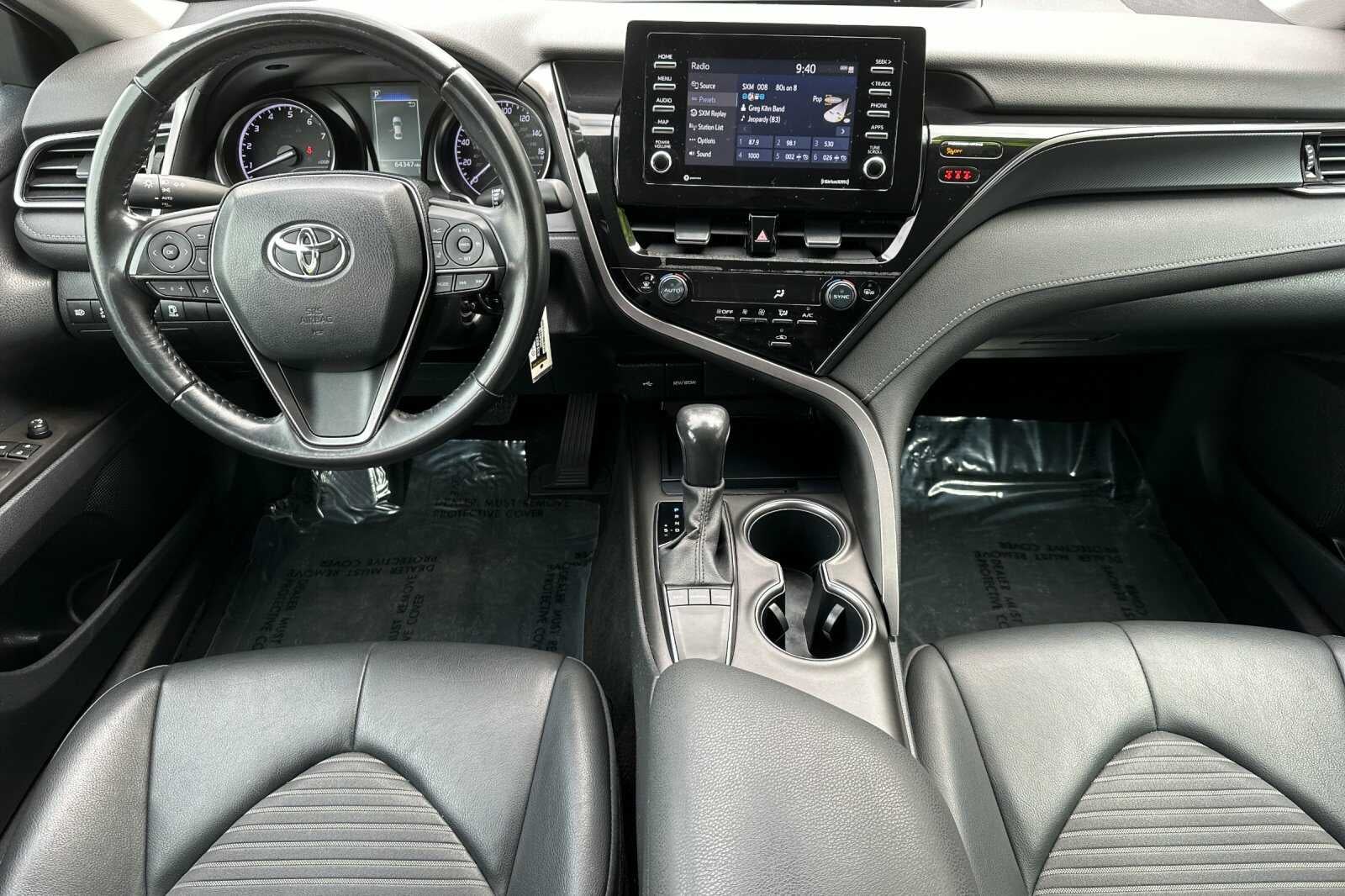 2023 Toyota Camry SE 4D Sedan