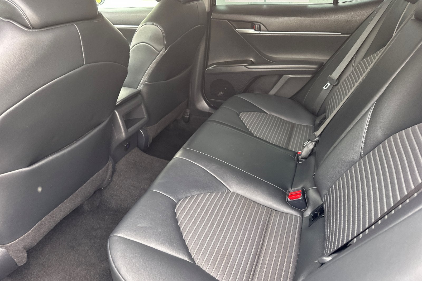 2023 Toyota Camry SE 4D Sedan
