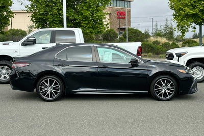 2023 Toyota Camry SE 4D Sedan