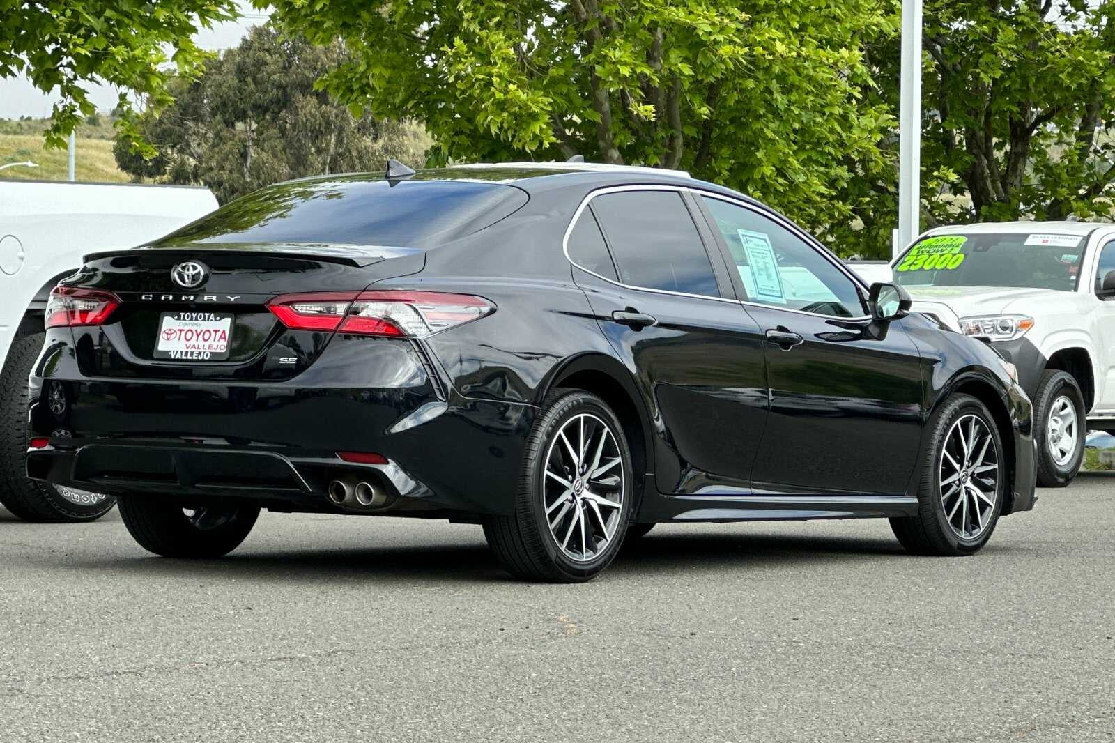 2023 Toyota Camry SE 4D Sedan
