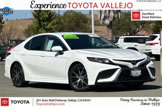 2024 Toyota Camry SE 4D Sedan