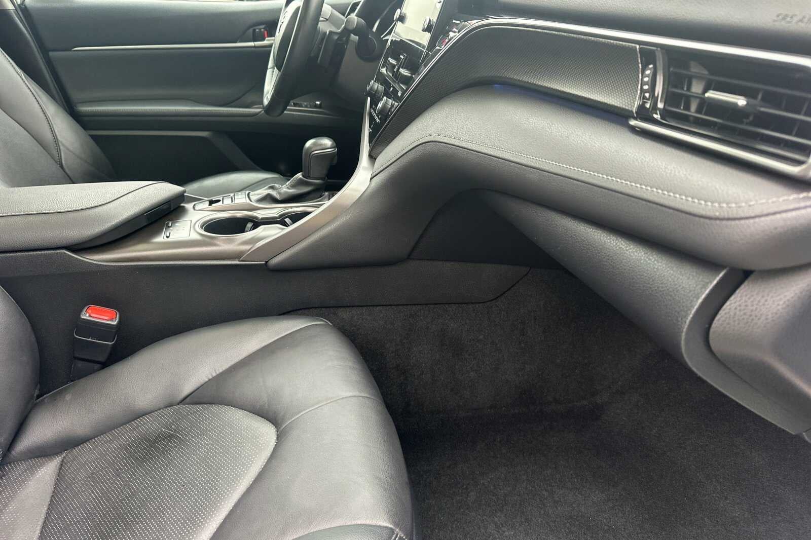 2022 Toyota Camry XSE V6 4D Sedan