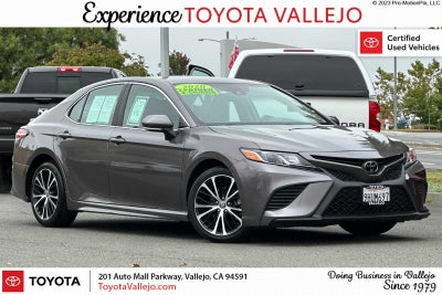 2020 Toyota Camry SE 4D Sedan