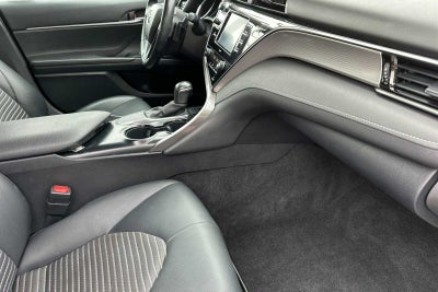 2020 Toyota Camry SE 4D Sedan
