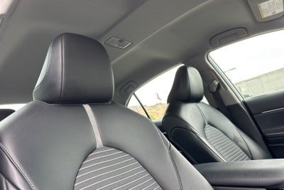 2020 Toyota Camry SE 4D Sedan