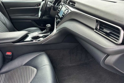 2020 Toyota Camry SE 4D Sedan