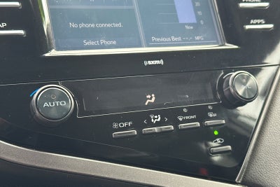 2020 Toyota Camry SE 4D Sedan