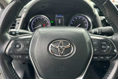 2020 Toyota Camry SE 4D Sedan