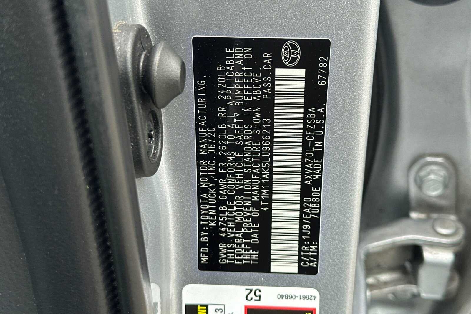2020 Toyota Camry SE 4D Sedan